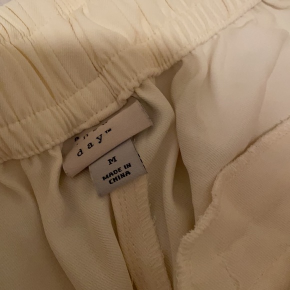 A new day thin long wide leg off white pants - Picture 5 of 10